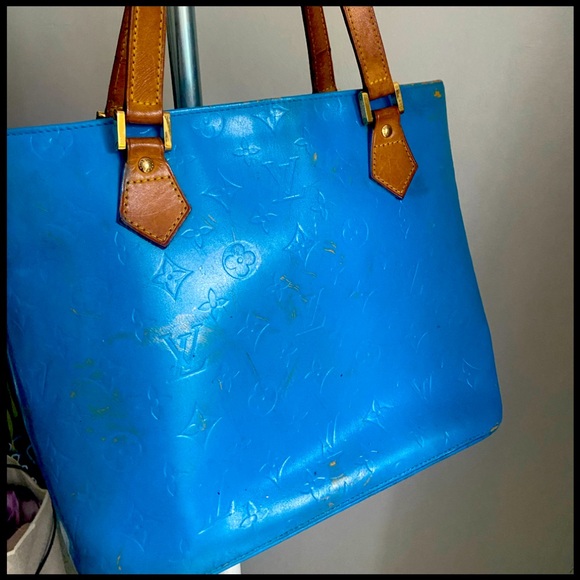 Louis Vuitton
Monogram Vernis Houston Bag - Picture 3 of 3